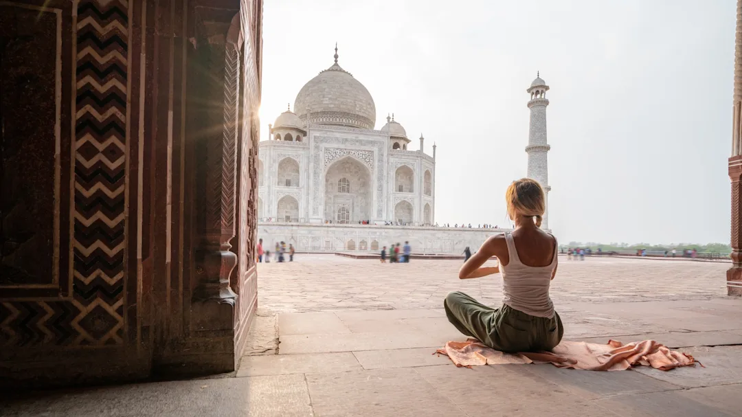 Yoga-Retreat: Entspannung,  spirituelle Essenz und heilende Kraft in Indien