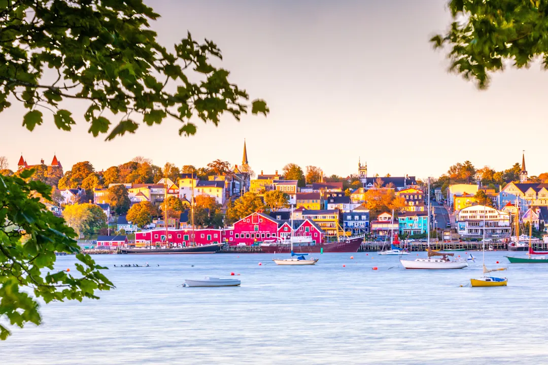 Kanada, Nova Scotia, Lunenburg Sonnenuntergang in Lunenburg, Nova Scotia, Kanada.
