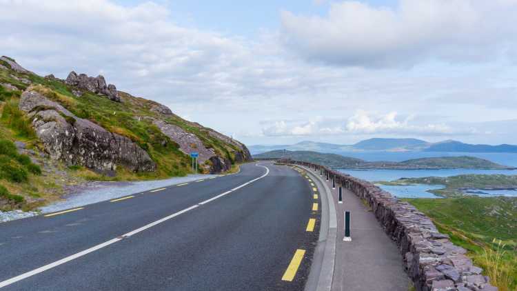 Straße am Ring of Kerry Irland