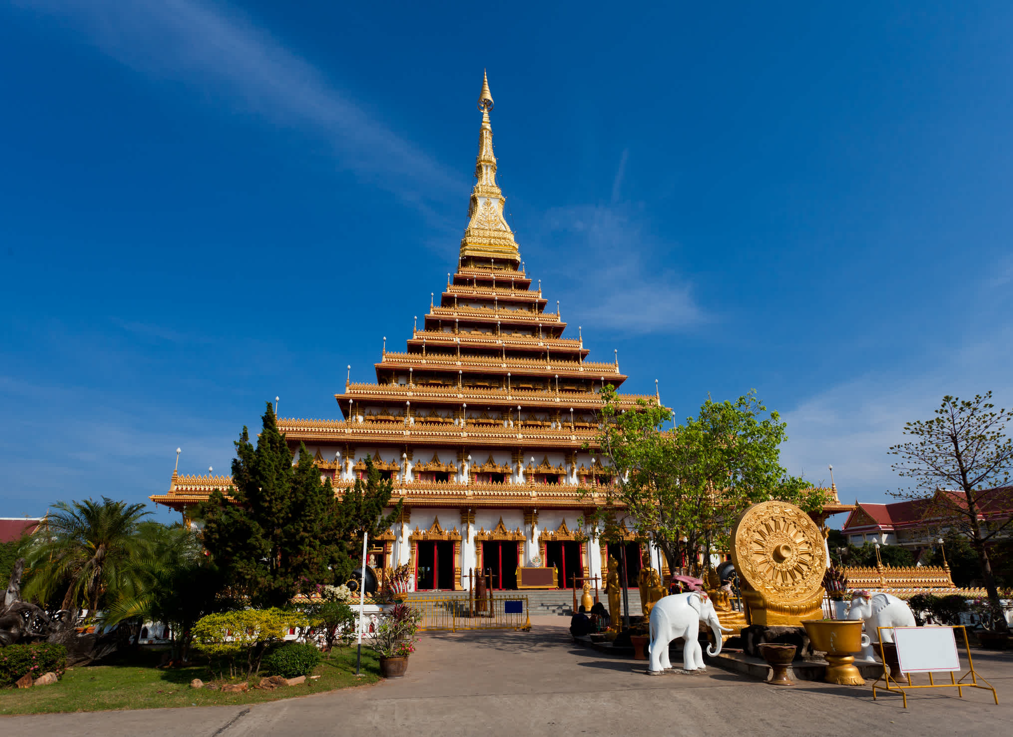 Der Blick auf den Wat Nongwang in Khon Kaen, Thailand.