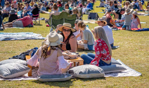 Genießen Sie das Moyneyana Festival während Ihrer Reise auf Australiens Great Ocean Road.