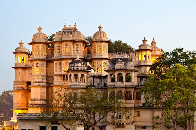 Luxusurlaub Indien: Atemberaubende Schönheit & Komfort