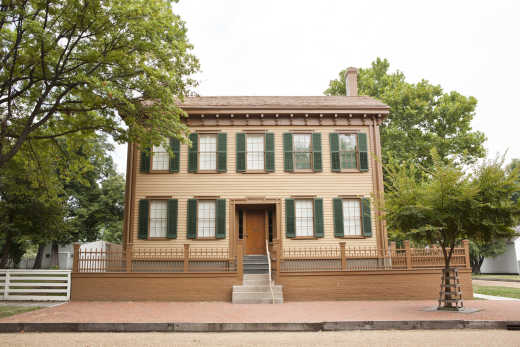 Außenansicht von Abraham Lincolns Haus in Springfield, Illinois, USA

