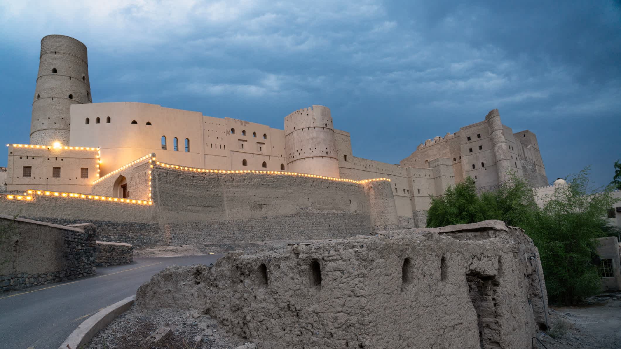 Blick auf den historisches Bahla Fort in Nizwa, Oman.