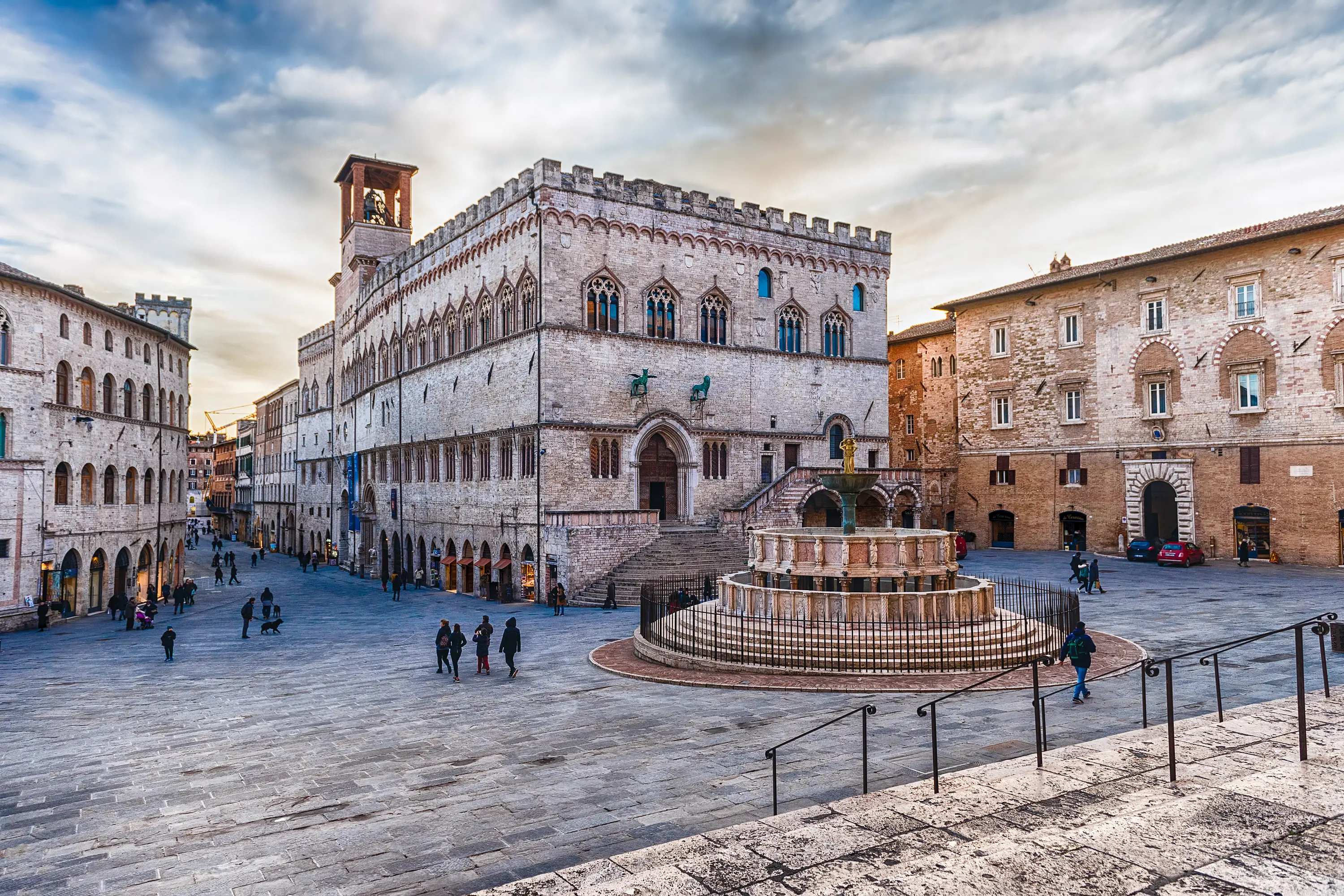 Piazza IV Novembre, Pérouse, Italie