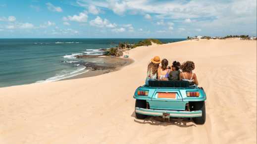 Buggy Fahrt in Genipabu Beach, Rio Grande do Norte, Brasilien. 