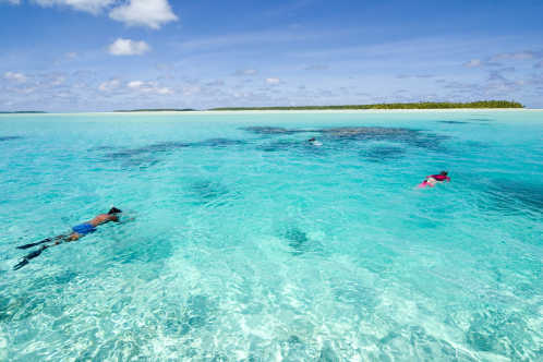 Découvrez les eaux turquoises de Tahiti en Polynésie française pendant votre voyage au Lagoon Paradise.