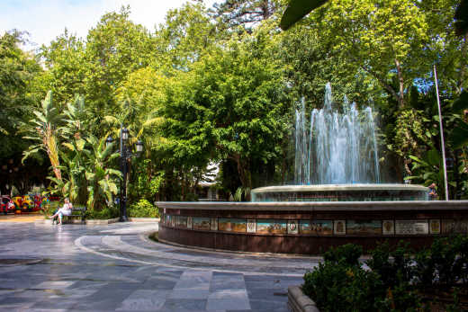 Aufnahme eines Brunnens im Alameda Park