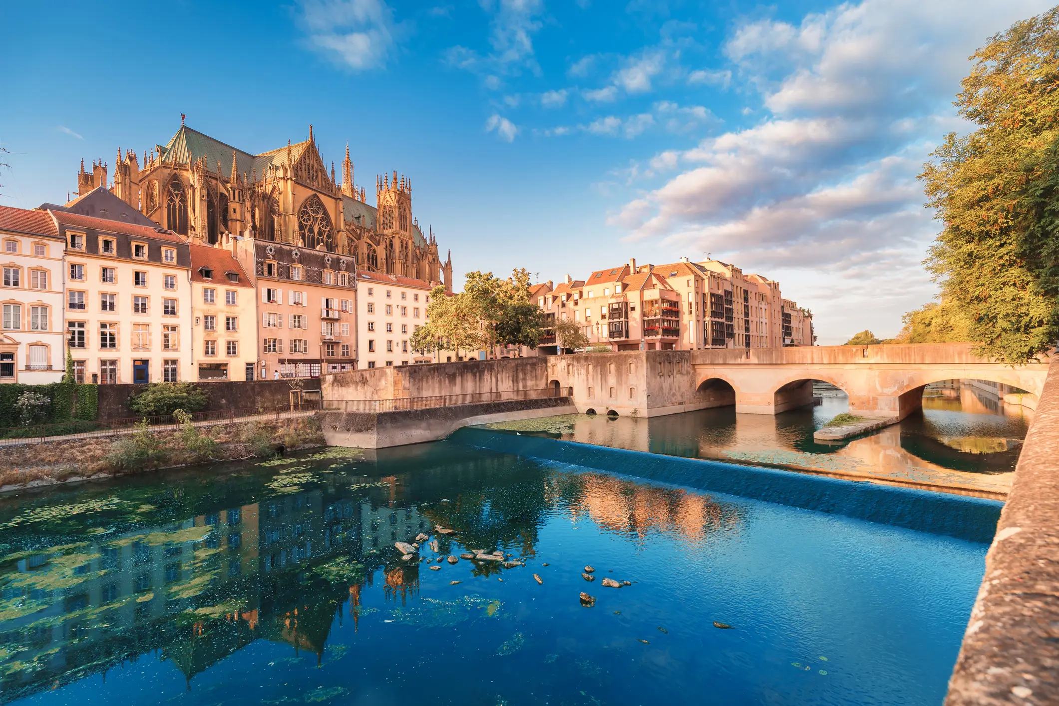 Cityscape scenic view of Saint Stephen Cathedrla in Metz city at sunrise. 