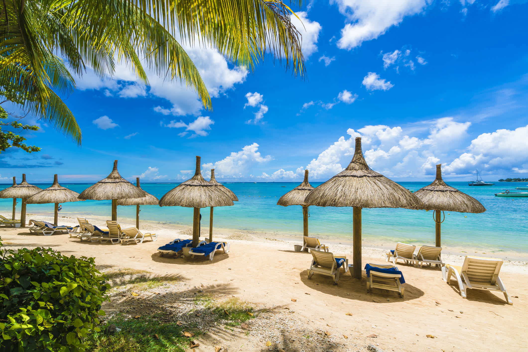 Landschaft mit dem Strand Mont Choisy, Pointe aux Canonniers auf den Mauritius-Inseln.