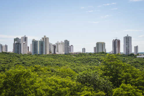 Skyline von Cuiaba im brasilianischen Amazonasgebiet.

