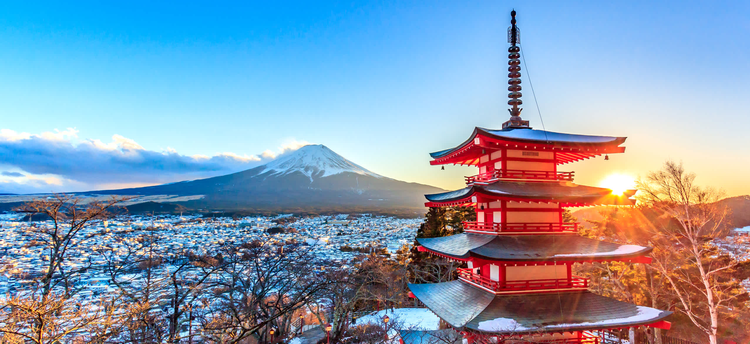 Entdecken Sie neben vielen Pagoden auch den Mount Fuji auf einer Japan Rundreise