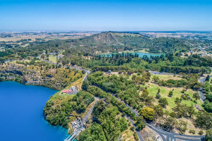 Découvrez le Mont Gambier et ses magnifiques lacs lors de votre autotour en Australie