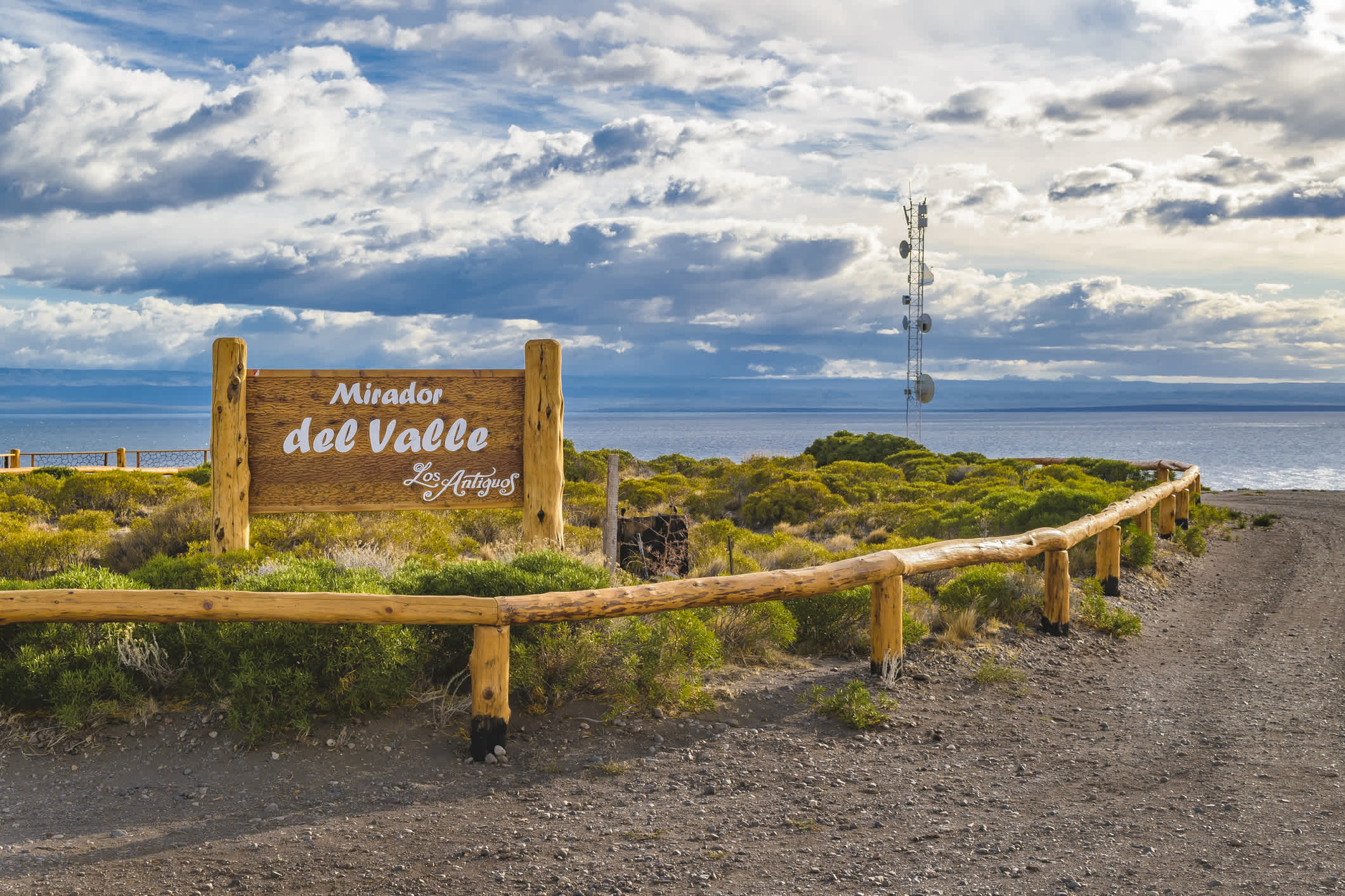 Patagonische Landschaft vom Aussichtspunkt del Valle, Los Antiguos, Argentinien