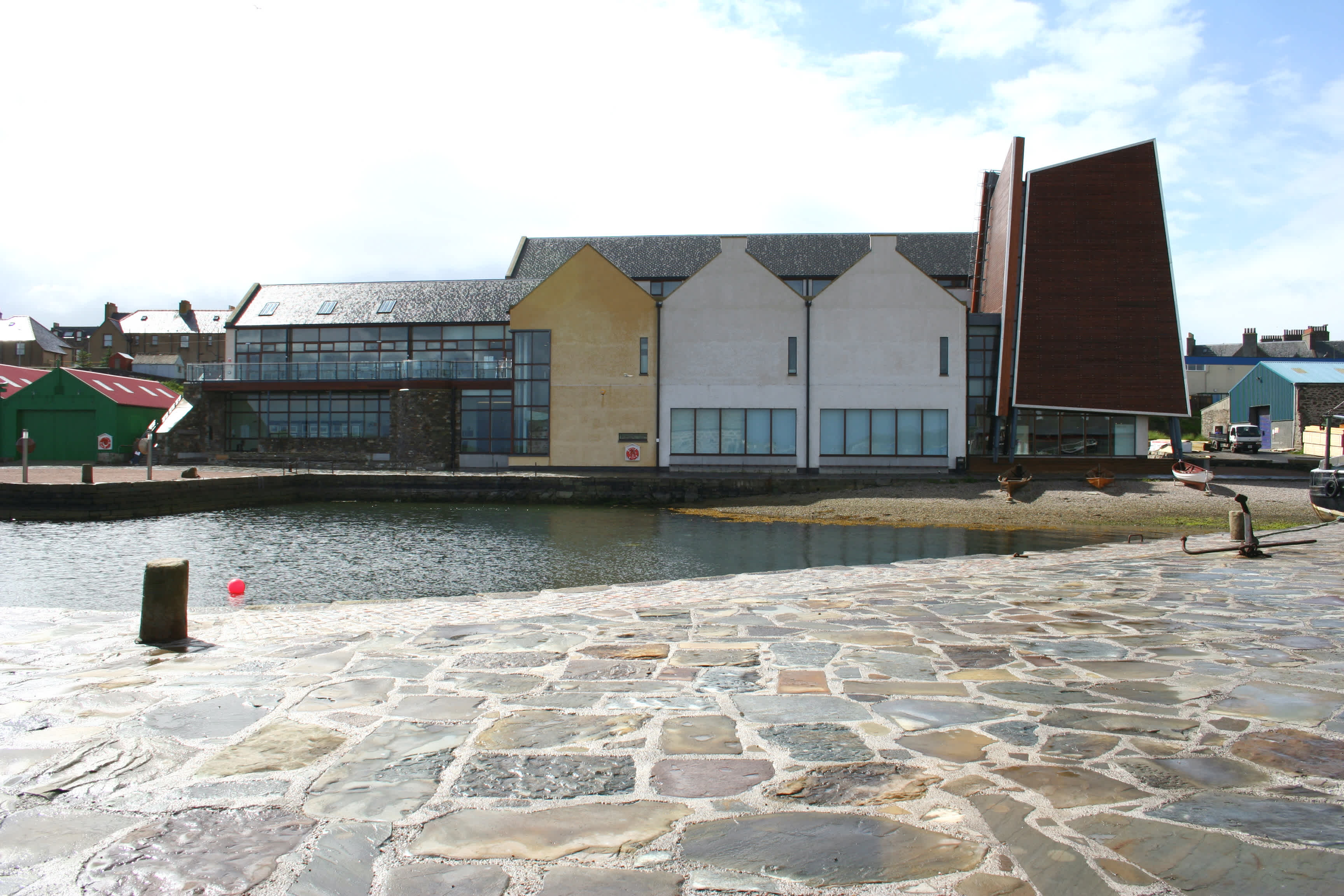 Vue sur le Shetland Museum, îles Shetland, Écosse.