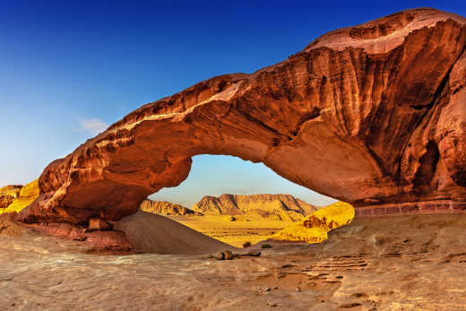 In der Wüste von Wadi Rum in Jordanien finden Sie die schönsten Felsformationen