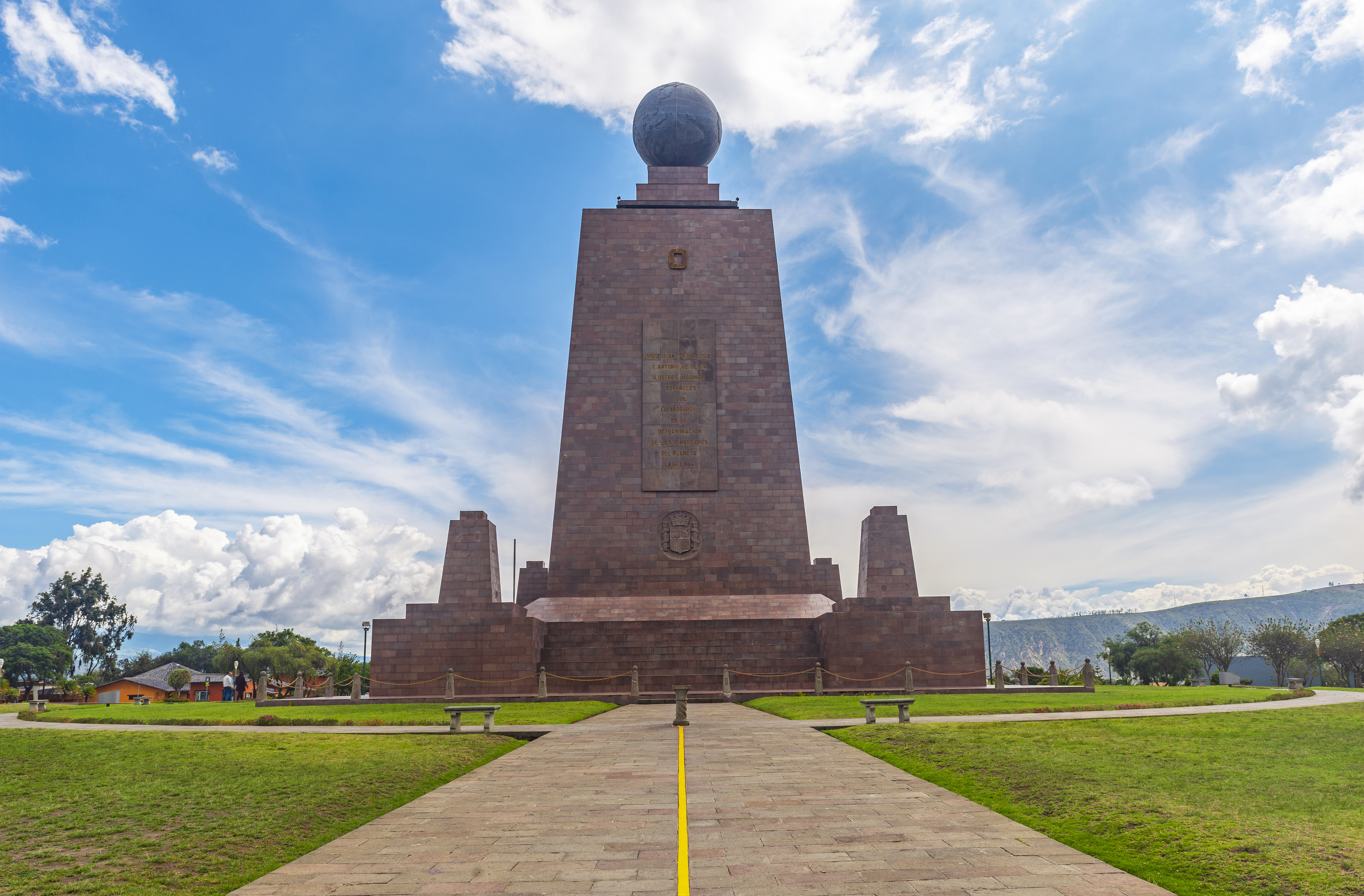 Que Voir Quito Les Incontournables D Couvrir Tourlane   Suedamerika Equador Quito Mitad Del Mundo 