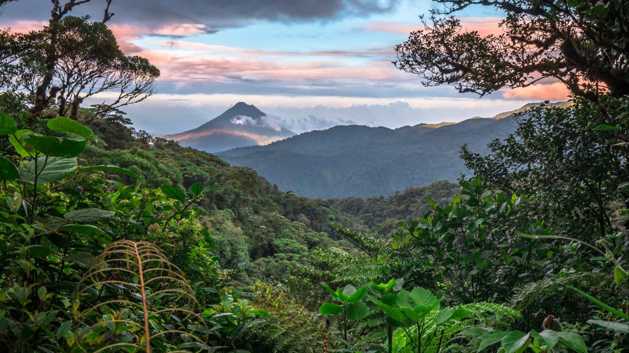 Blick auf den Vulkan Arenal in Costa Rica.
