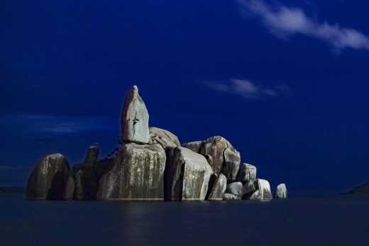 Bismarck Rock bei Nacht, Mwanza, Tanzania. 

