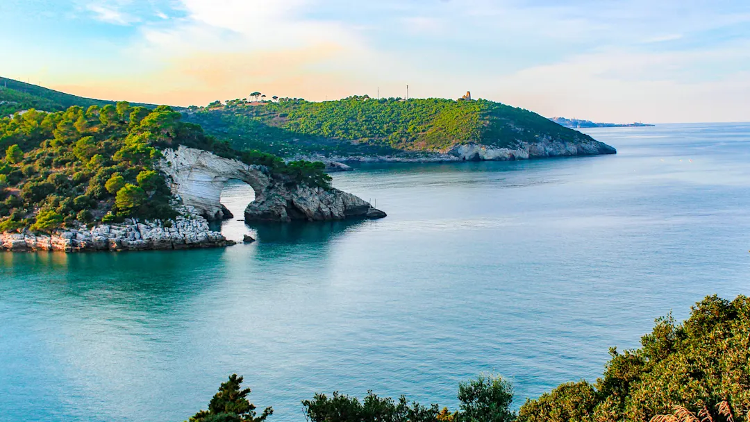 Italien, Apulien, Gargano Nationalpark Die Landschaft des Nationalparks Gargano in Apulien, Italien