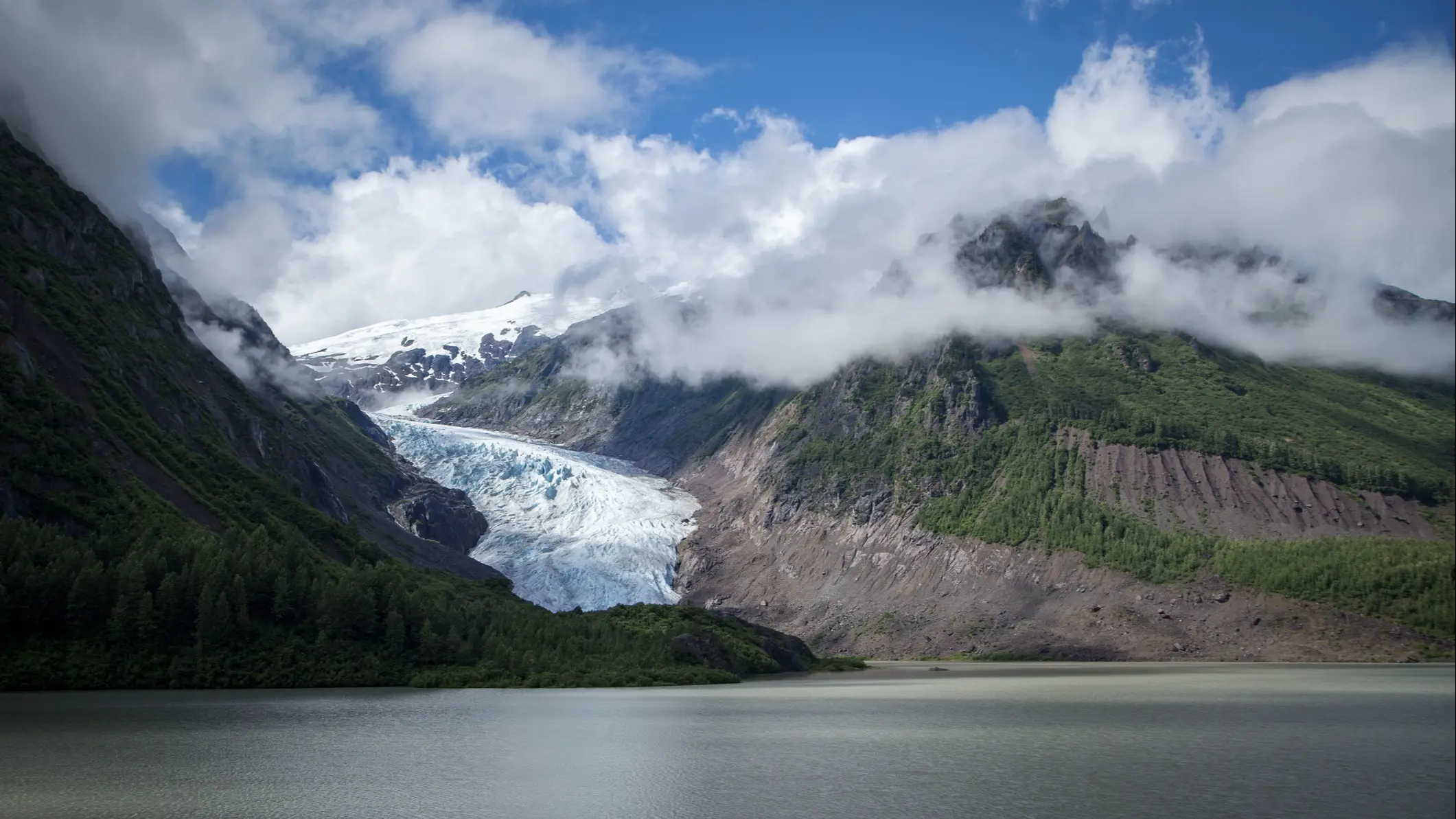 Außerhalb von Stewart findet man den Bear River Glacier.