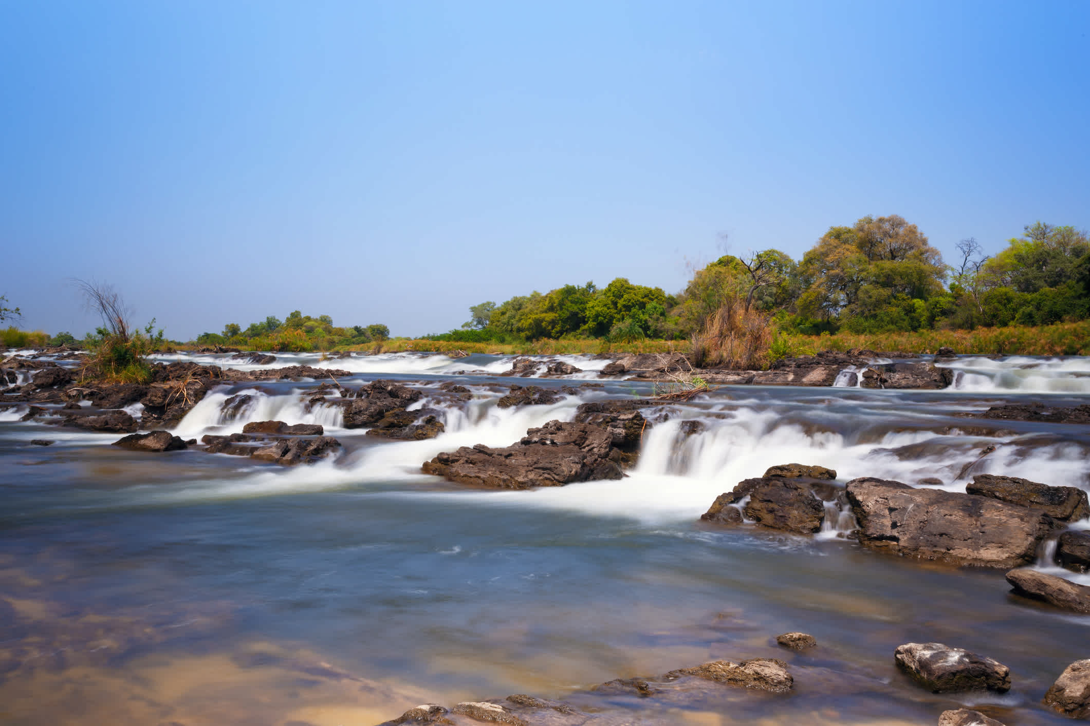 Célèbres cascades de Popa dans le Caprivi, nord de la Namibie, Afrique