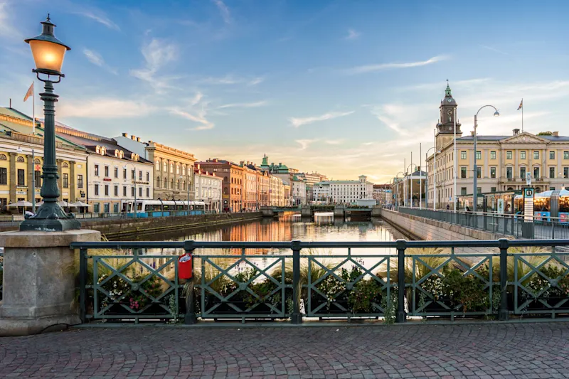 Blick vom Stadtzentrum auf den Burunnsparken in Göteborg