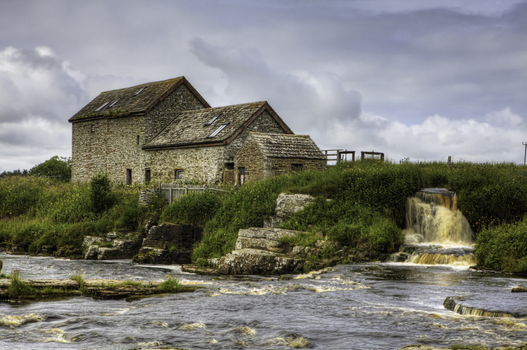 Einer alten Fabrik in Thurso, Schottland 