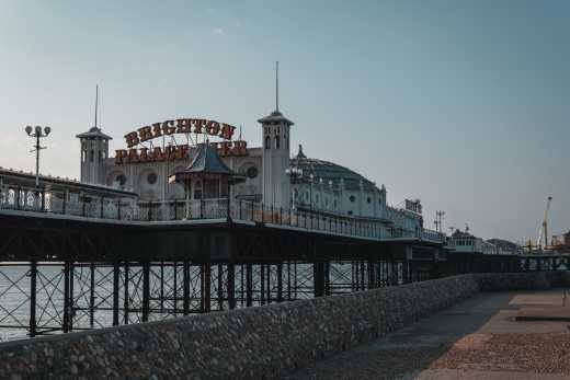 Uitzicht op Brighton Palace Pier - een must tijdens een vakantie in Brighton