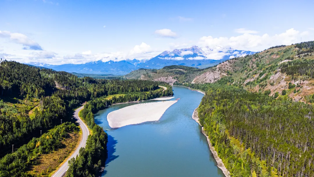 British Columbia, Skeena River Der Skeena River in British Columbia in Kanada.