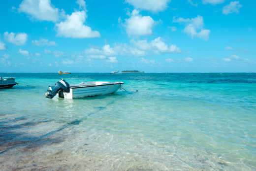 Enjoy the day on a boat at Johnny Clay during your San Andres Tour.