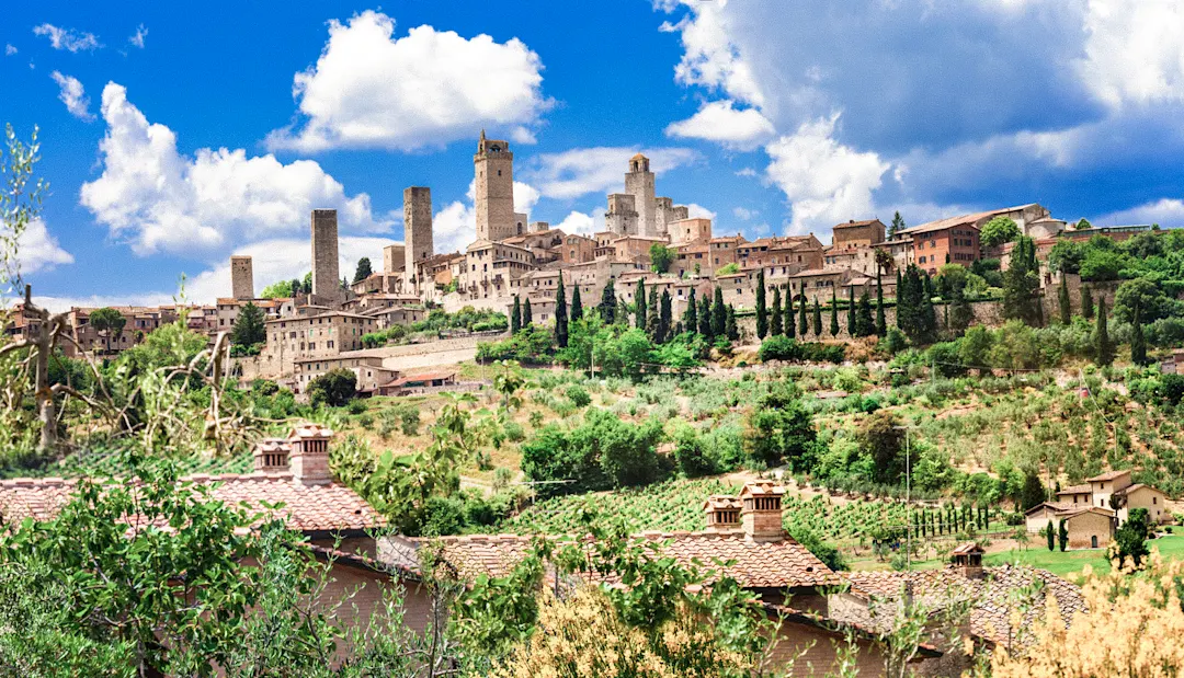 San Gimignano in der Toskana und die italienische Landschaft San Gimignano in der Toskana und die italienische Landschaft