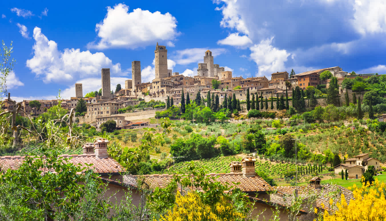 San Gimignano in der Toskana und die italienische Landschaft