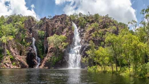 Chutes de Wangi Falls dans le parc national de Litchfield, Territoire du Nord, Australie.