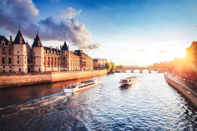 Paris and Loire Valley Itinerary: Castles, Culture & French Elegance