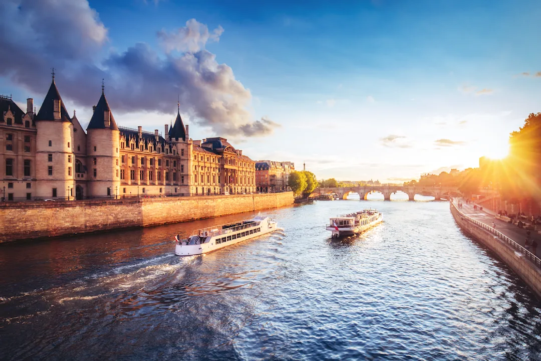 Europe Itinerary 10 Days: Paris, Barcelona & Rome