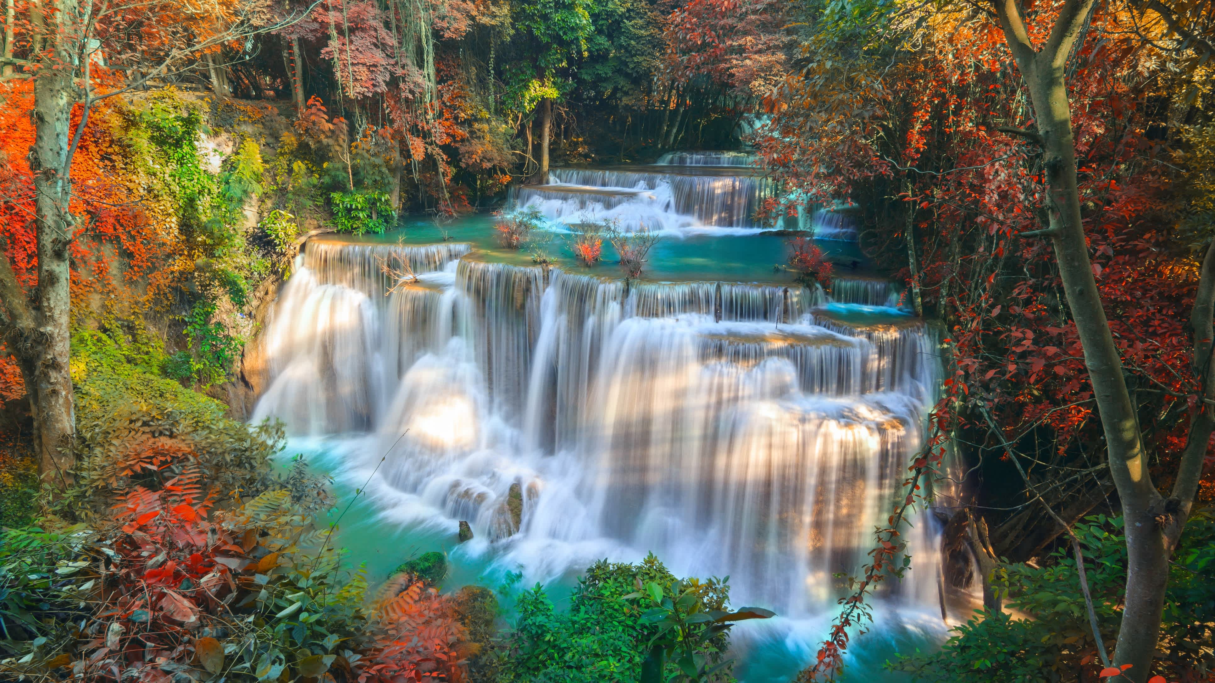 Der Huai Mae Khamin Wasserfall in der Nähe von Kanchanaburi Thailand