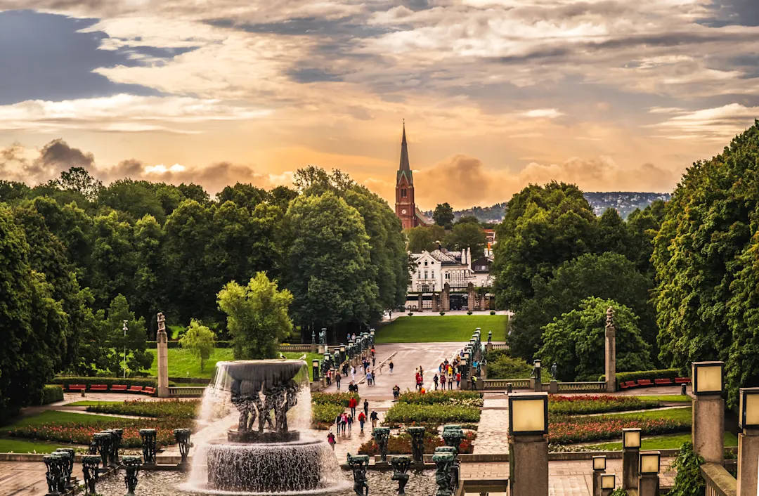 Blick vom Hügel des Vigeland-Skulpturenparks in der Stadt Oslo, Norwegen.