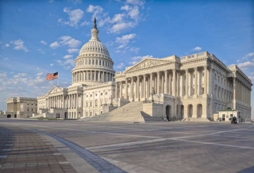 Façade du Capitole américain, à Washington D.C., aux États-Unis