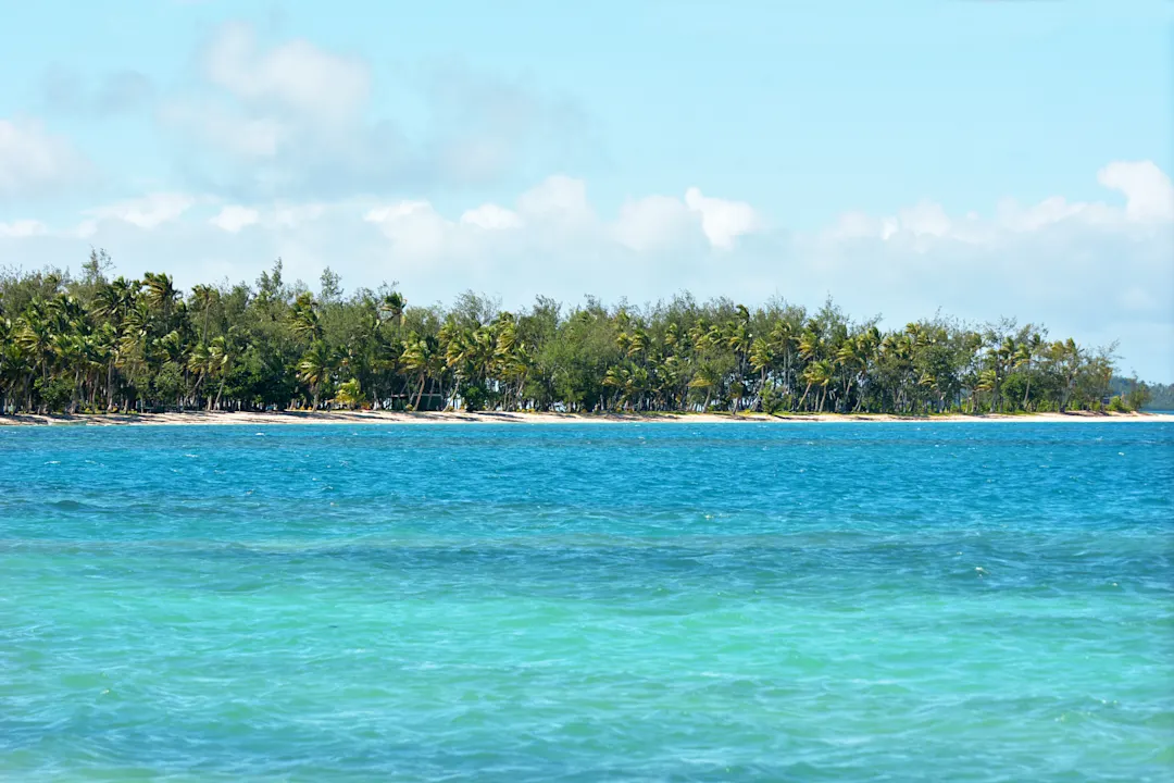 Nanuya Lailai, Fiji Blaues Wasser am langen Sandstrand