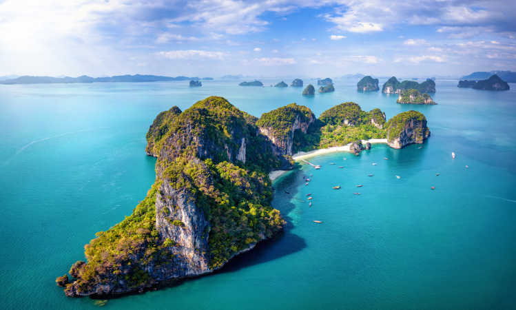 Luftaufnahme der wunderschönen Insel Hong in Thailand