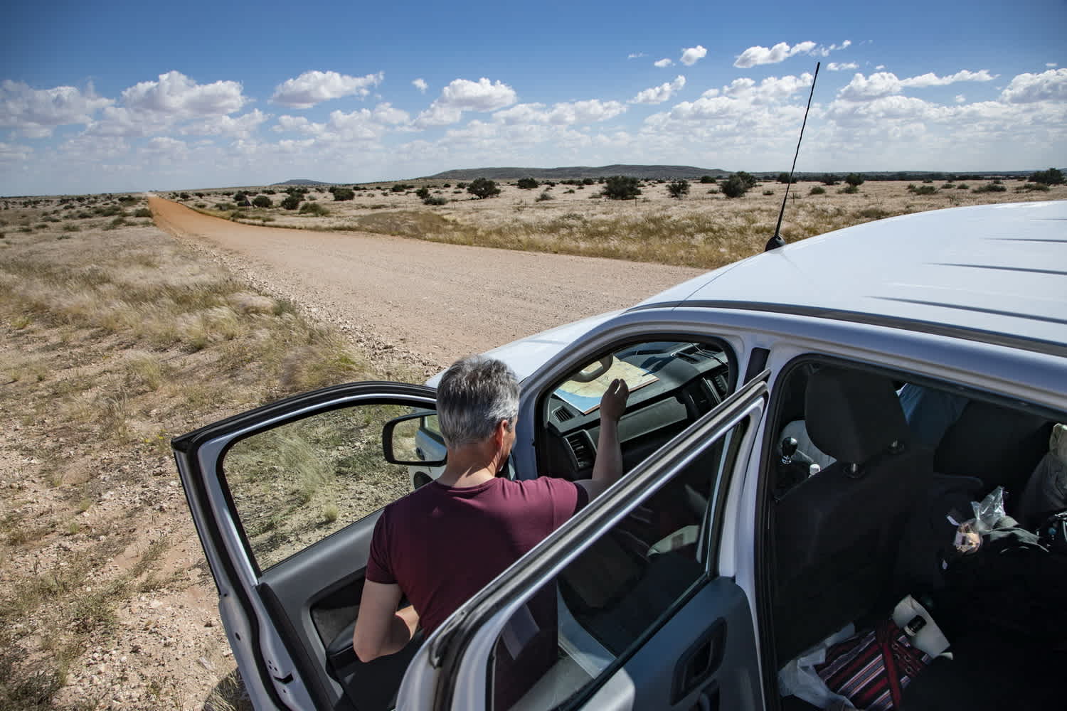 Als Selbstfahrer durch Namibia - Tourlane Kundin Elvira Mächtlen mit drei Freunden