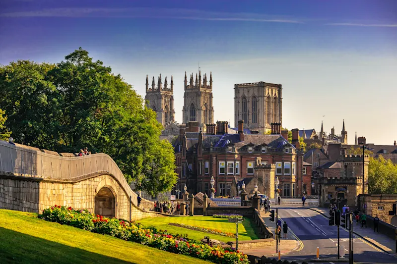 Erleben Sie die englische Grafschaft bei einer Yorkshire Rundreise mit Tourlane.