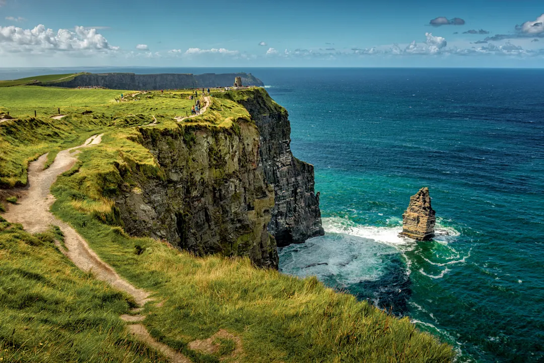 Die Cliffs of Moher sind ein Highlight auf jeder Irland Rundreise