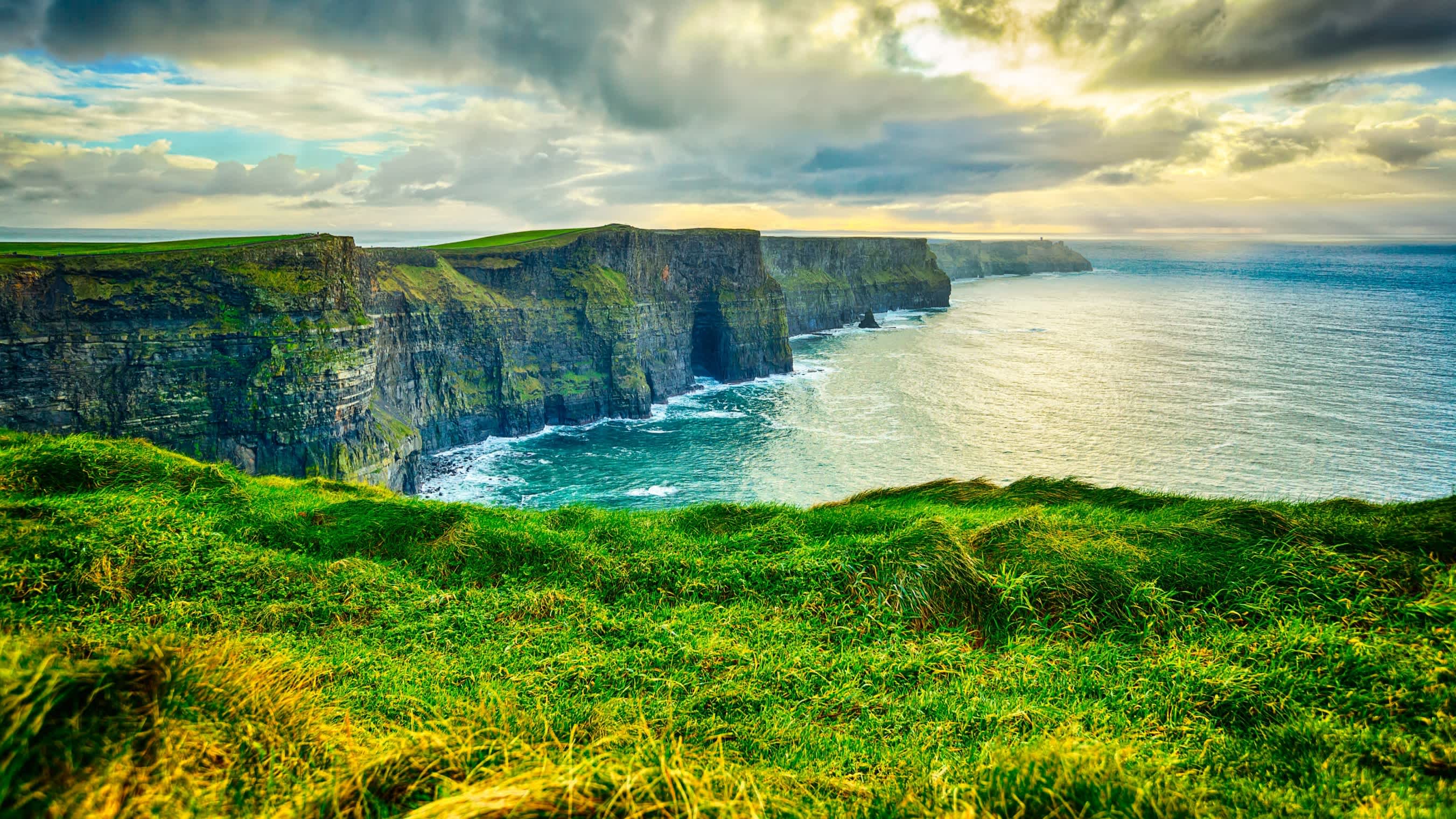 De Cliffs of Moher zijn een hoogtepunt op elke Ierse tournee.