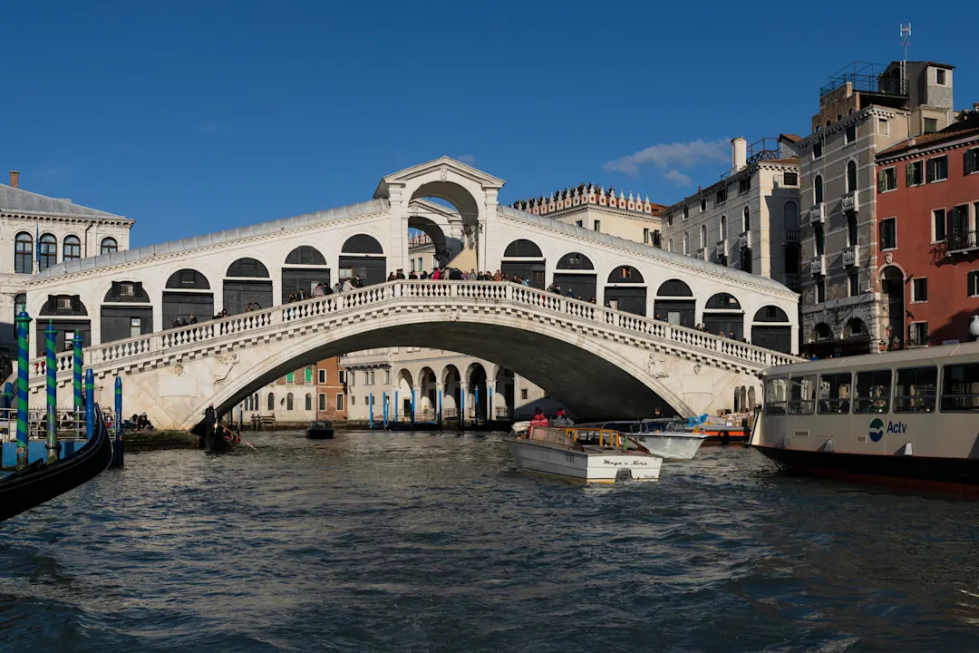 Rialto Bridge Die Rialto Brücke in Venedig in Italien