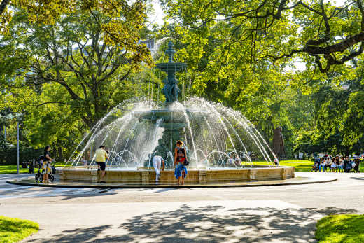 Fountain of the Jardin Public park in Bordeaux