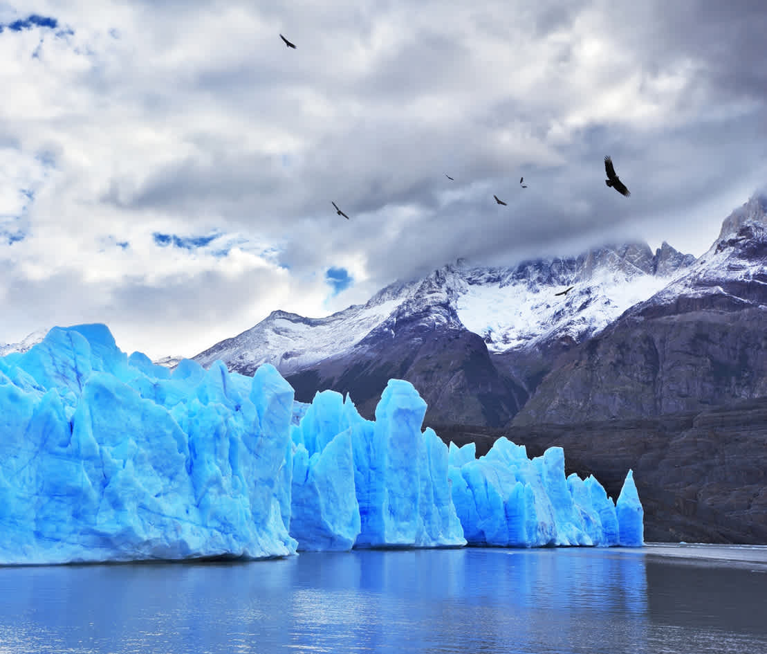Grauer Gletscher im Nationalpark Torres del Paine, Patagonien, Chile.
