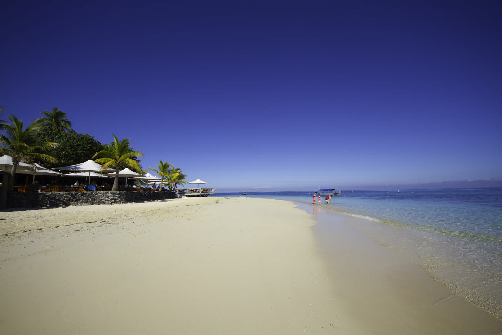 Tropischer Island Resort auf Fidschi.

