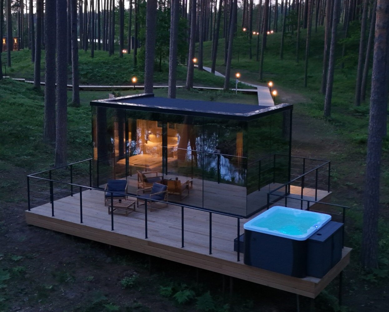 bejas projekts spoguļmājas